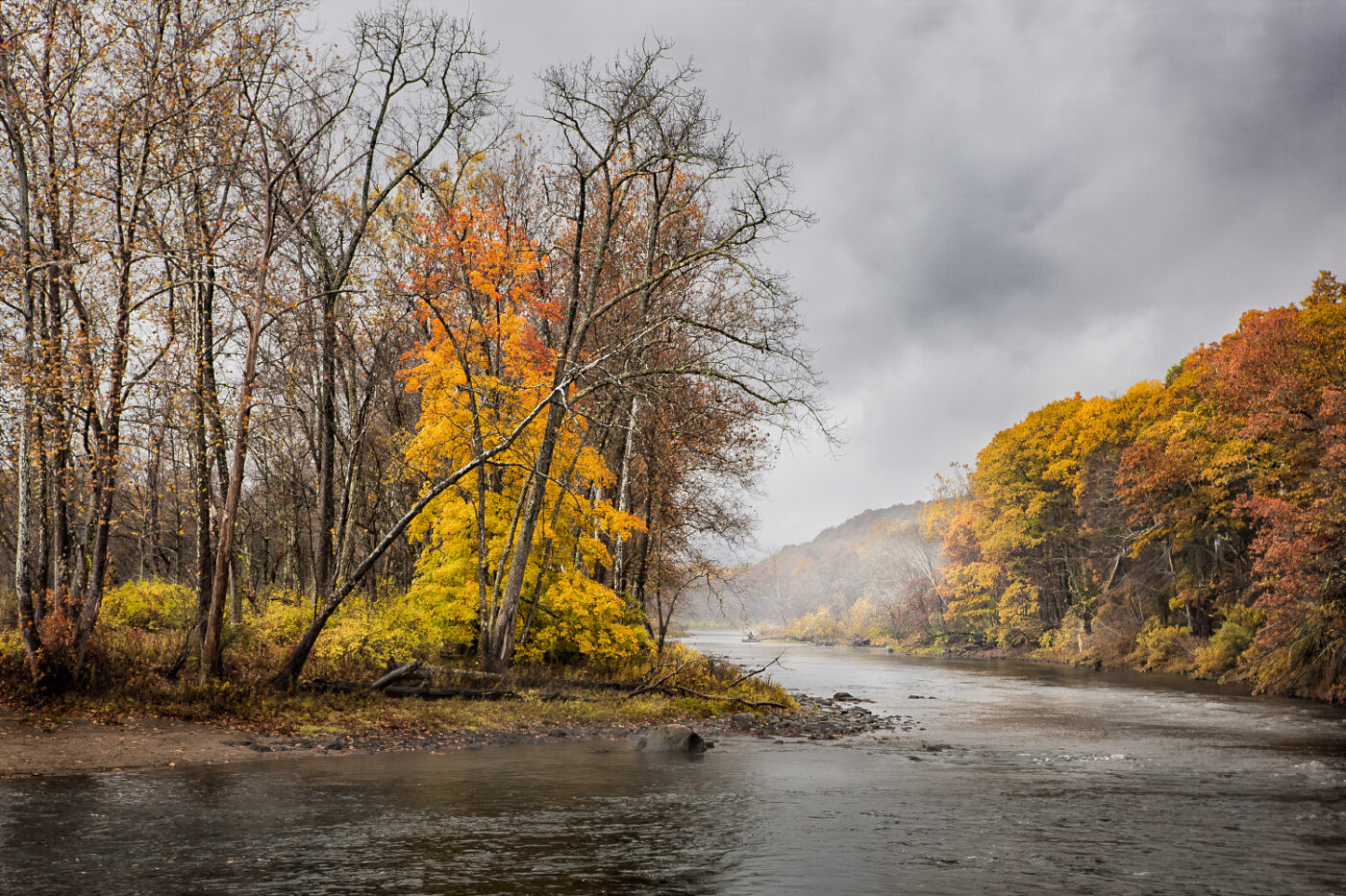 Autumn-River-Passage